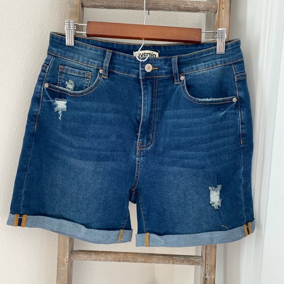 luvamia - Women's Casual High Rise Denim Distressed Rolled Hem Jeans Shorts - Picture 2 of 5